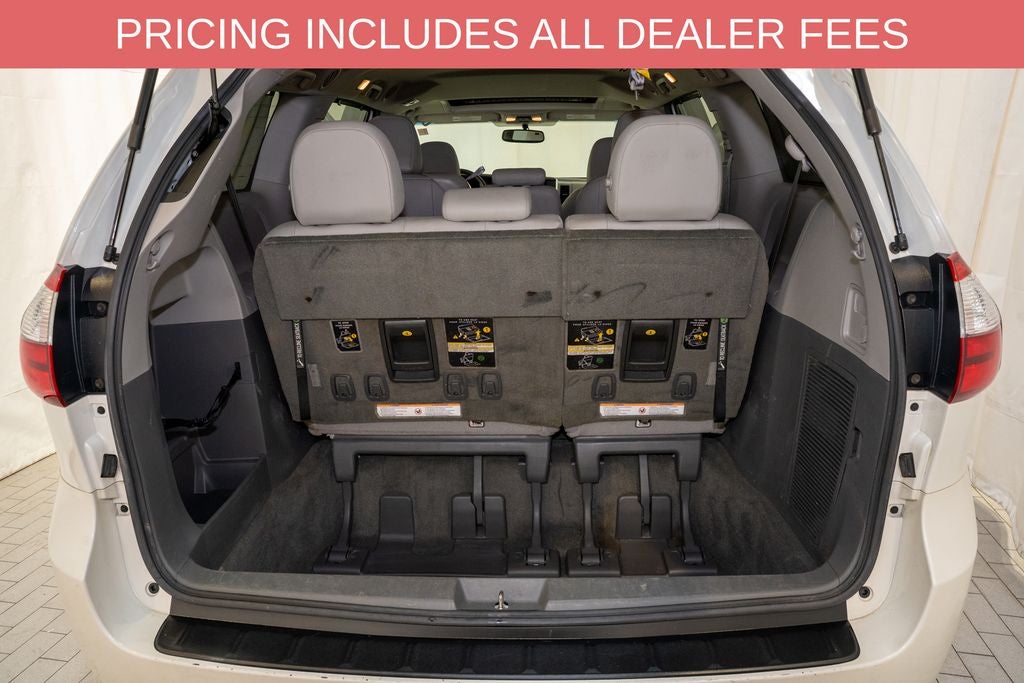 2017 Toyota Sienna XLE 8 Passenger