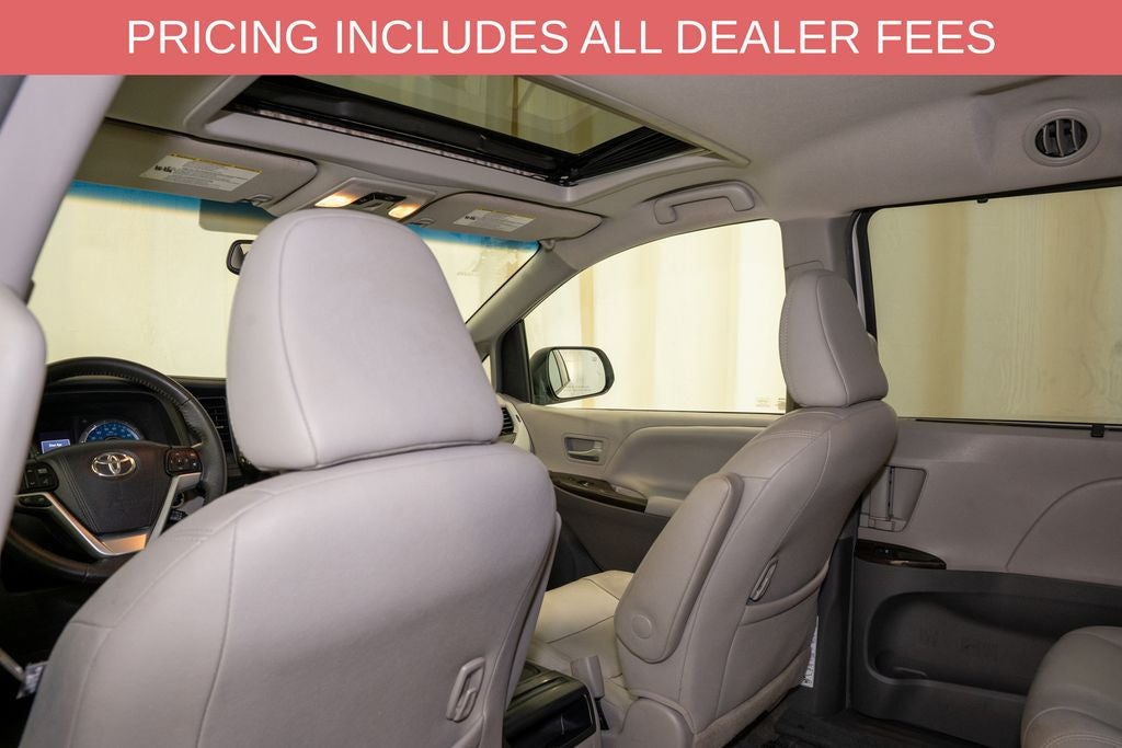 2017 Toyota Sienna XLE 8 Passenger