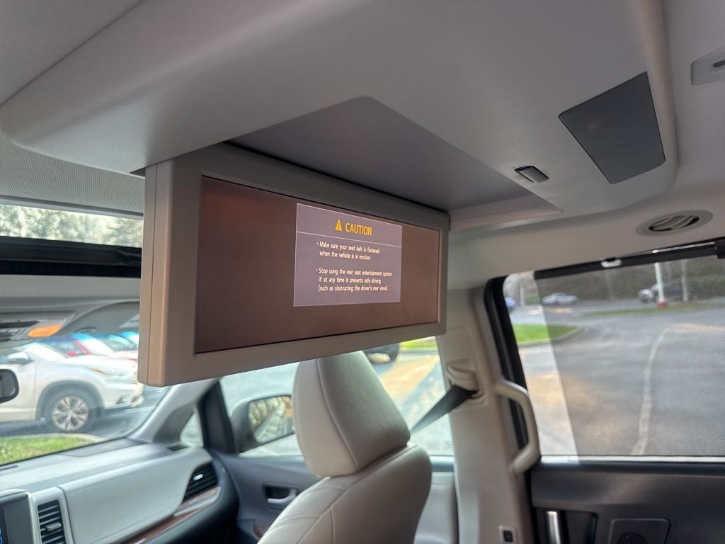 2017 Toyota Sienna Limited Premium 7 Passenger