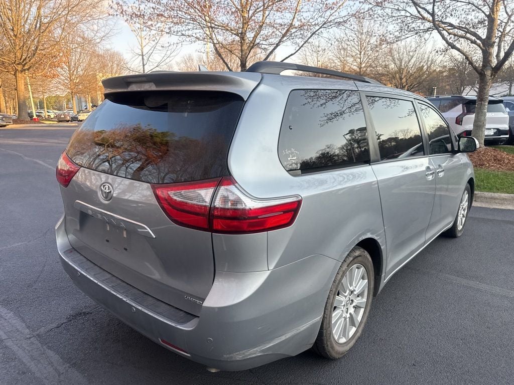 2017 Toyota Sienna Limited Premium 7 Passenger