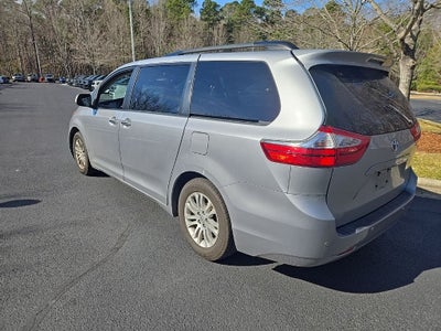 2017 Toyota Sienna XLE 7 Passenger