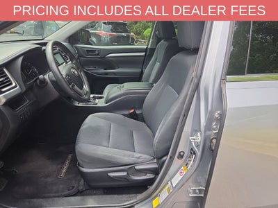 2015 Toyota Highlander LE V6