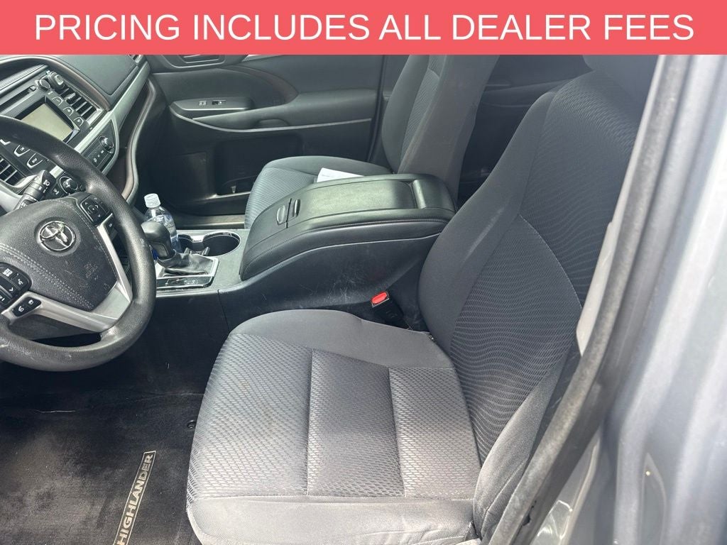2015 Toyota Highlander LE V6