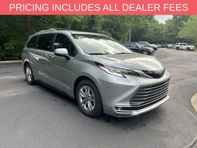 2021 Toyota Sienna Limited 7 Passenger