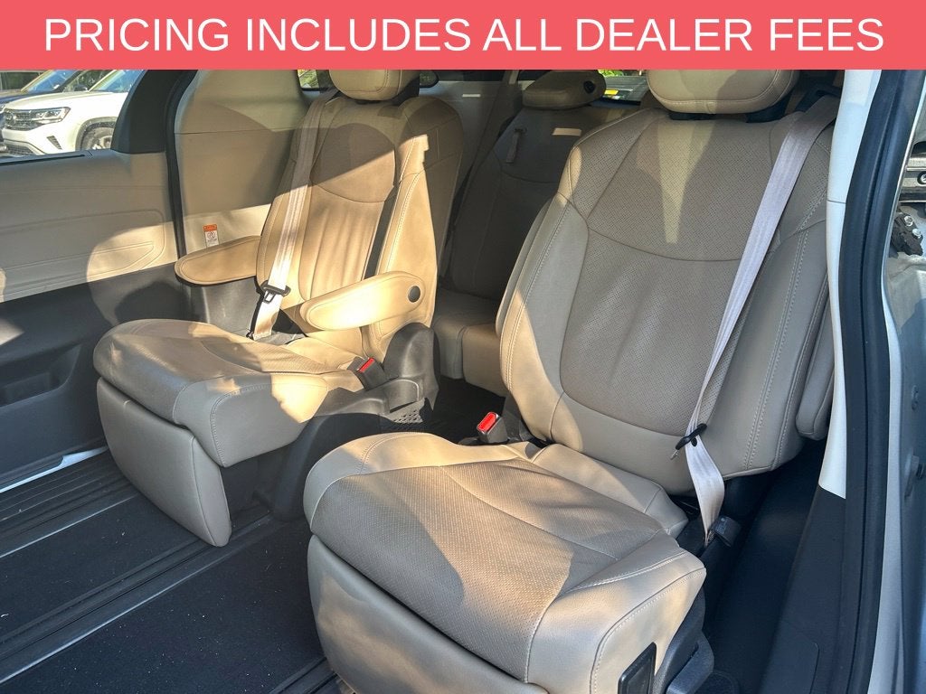 2021 Toyota Sienna Limited 7 Passenger
