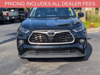 2022 Toyota Highlander LE