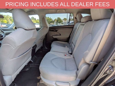 2022 Toyota Highlander LE