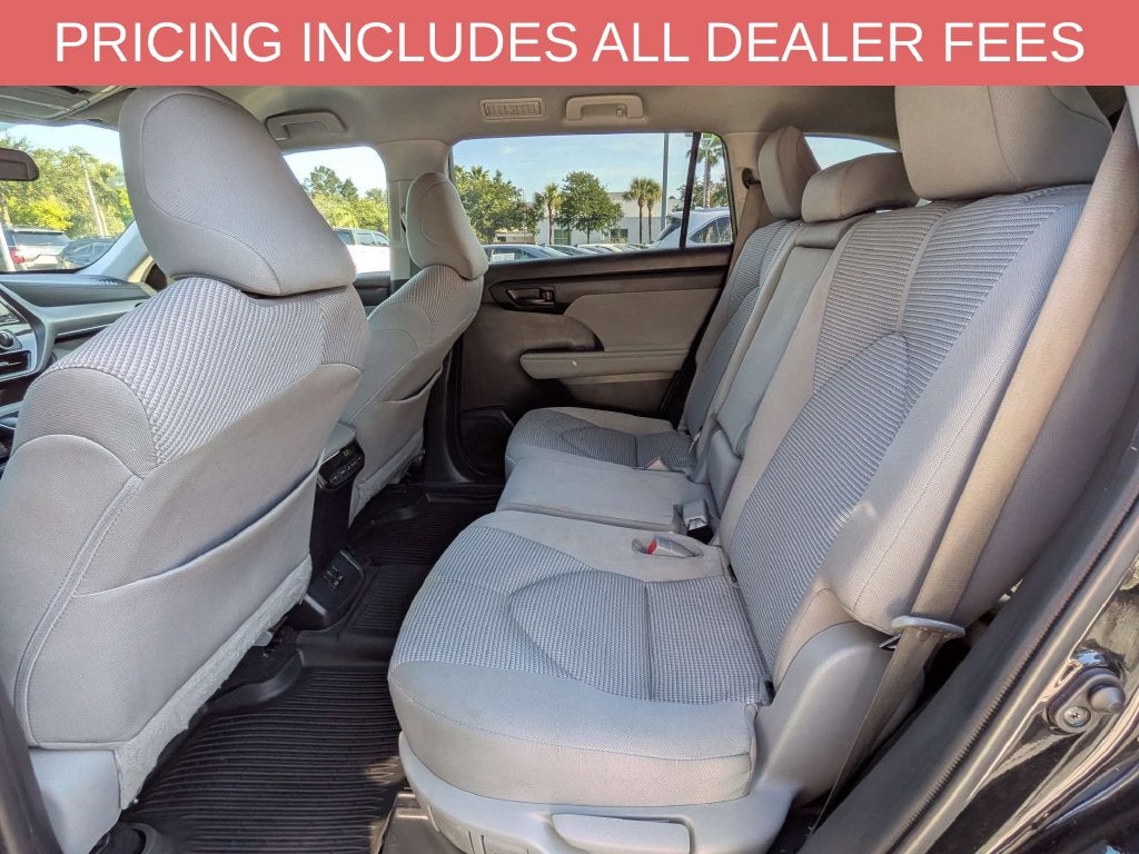 2022 Toyota Highlander LE