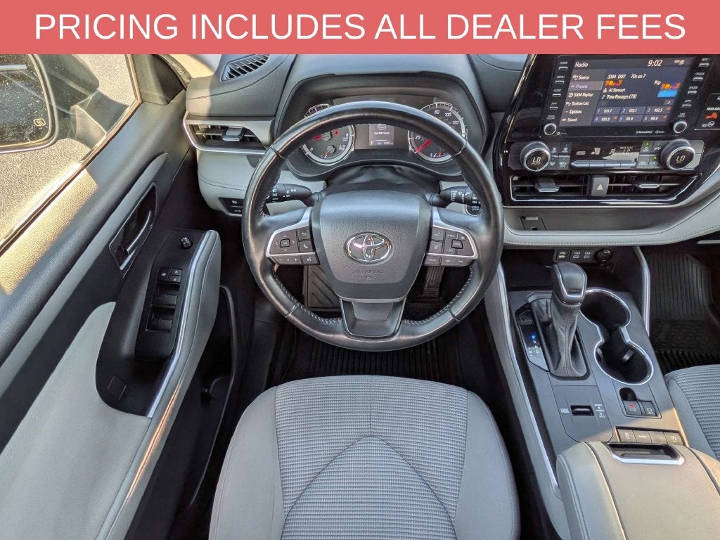 2022 Toyota Highlander LE