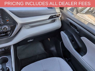 2022 Toyota Highlander LE