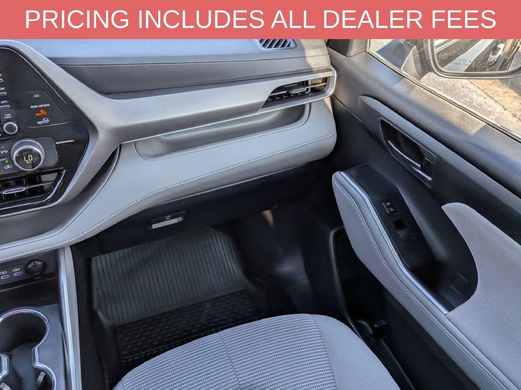 2022 Toyota Highlander LE