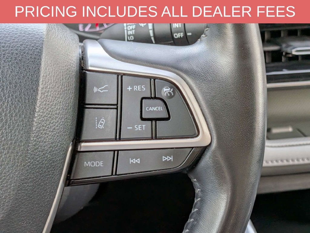 2022 Toyota Highlander LE