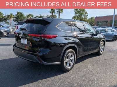 2022 Toyota Highlander LE