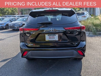2022 Toyota Highlander LE