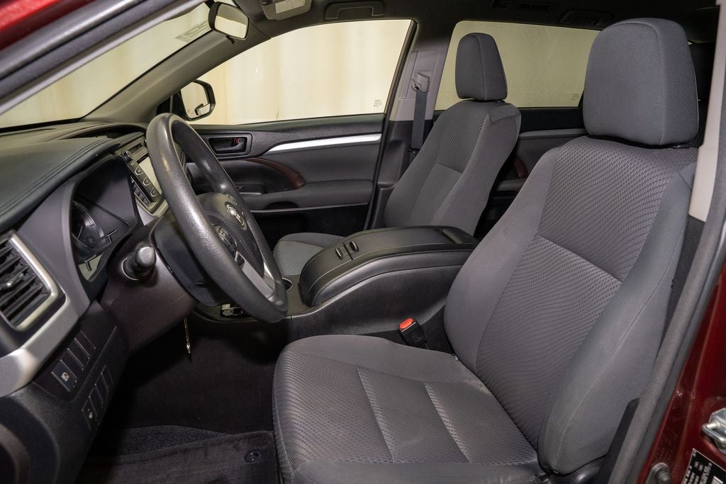 2018 Toyota Highlander LE