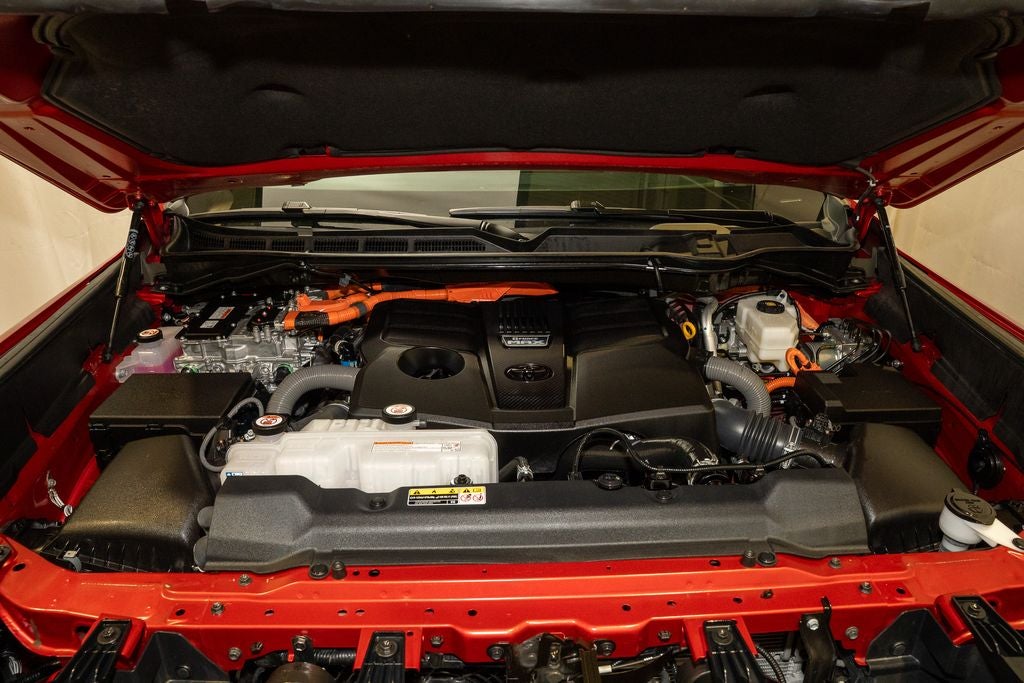 2025 Toyota Tundra Hybrid Platinum