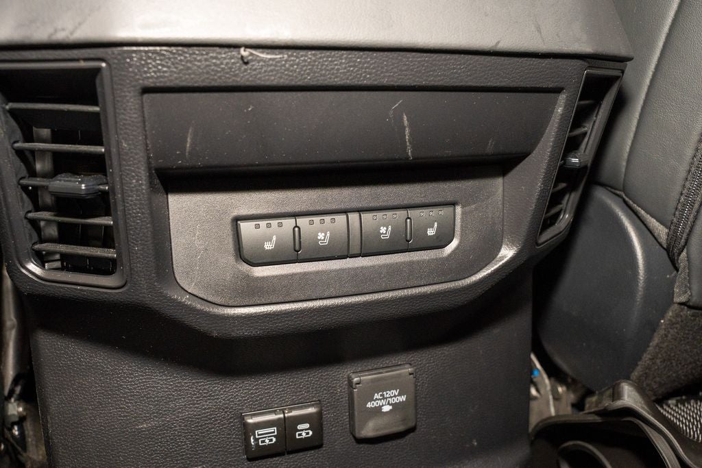 2025 Toyota Tundra Hybrid Platinum