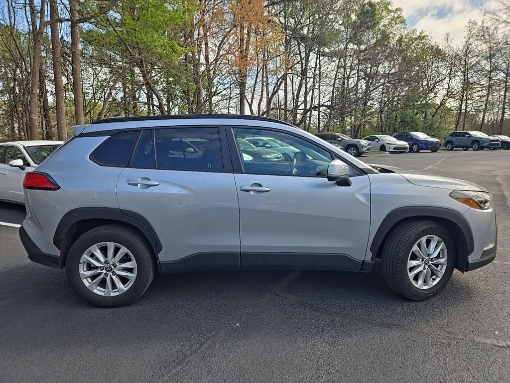 2024 Toyota Corolla Cross LE