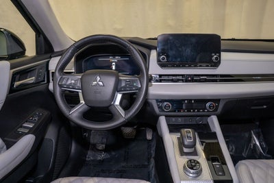 2022 Mitsubishi Outlander SEL