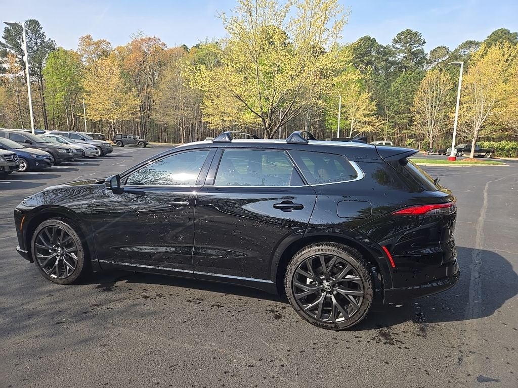 2025 Toyota Crown Signia Limited