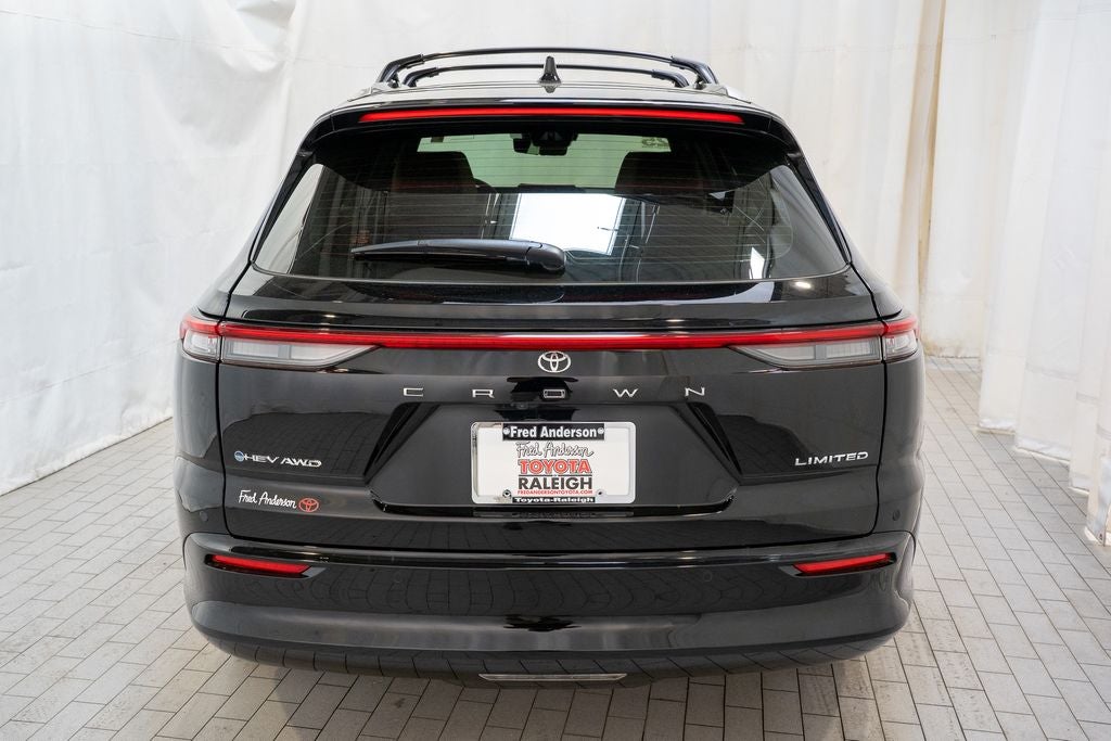 2025 Toyota Crown Signia Limited