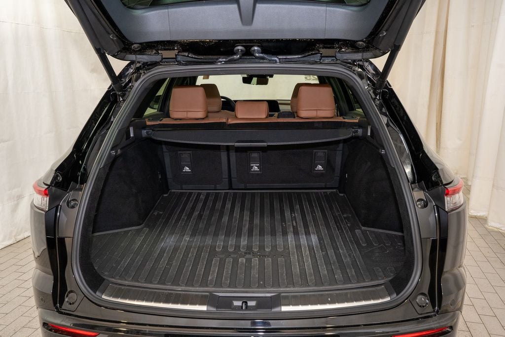 2025 Toyota Crown Signia Limited