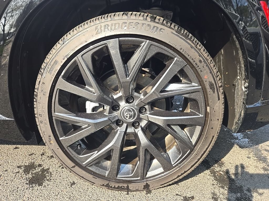 2025 Toyota Crown Signia Limited