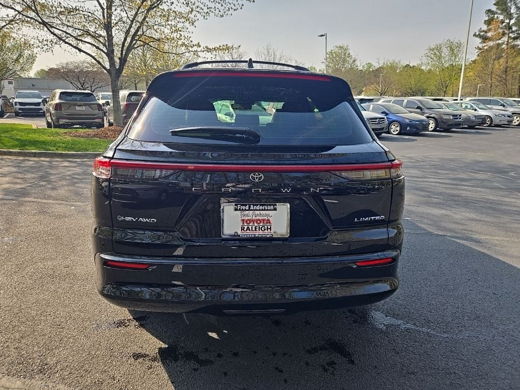 2025 Toyota Crown Signia Limited