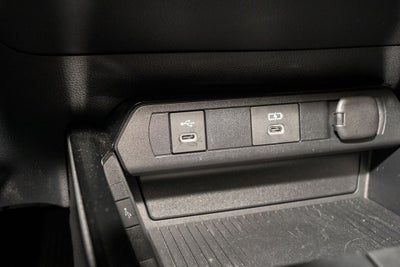 2025 Toyota Prius Plug-In Hybrid XSE