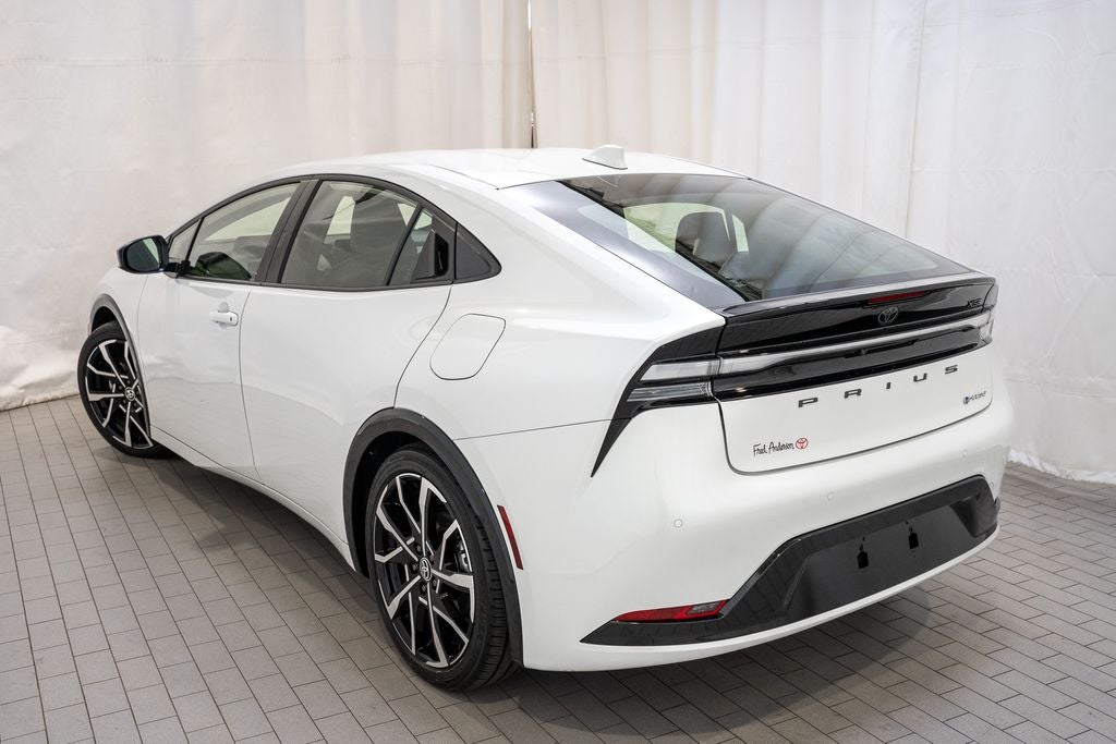 2025 Toyota Prius Plug-In Hybrid XSE