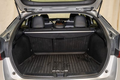 2022 Toyota Prius XLE