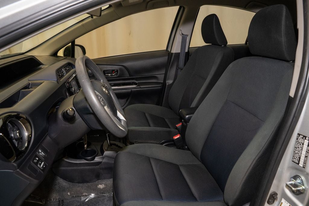 2016 Toyota Prius c Four