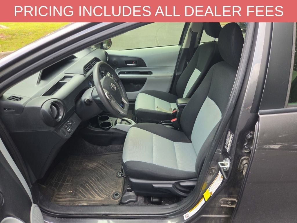 2014 Toyota Prius c Three