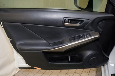 2017 Lexus IS 200t