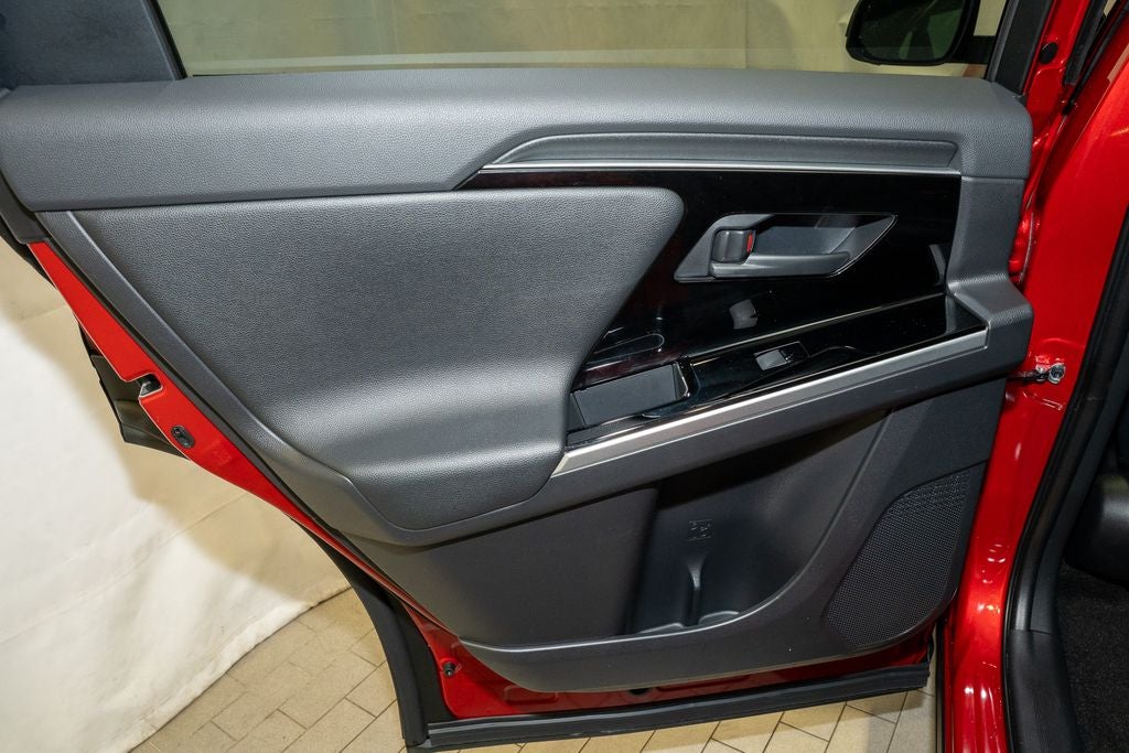 2025 Toyota bZ4X Limited