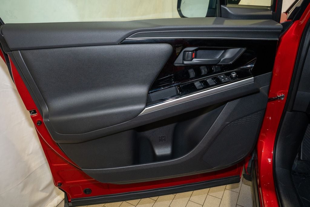 2025 Toyota bZ4X Limited