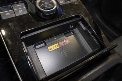 2025 Toyota bZ4X Limited