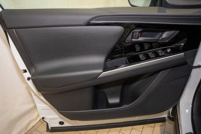 2025 Toyota bZ4X Limited