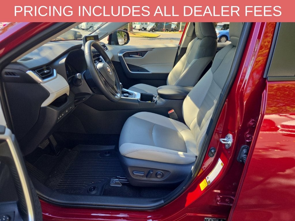 2025 Toyota RAV4 Hybrid XLE Premium