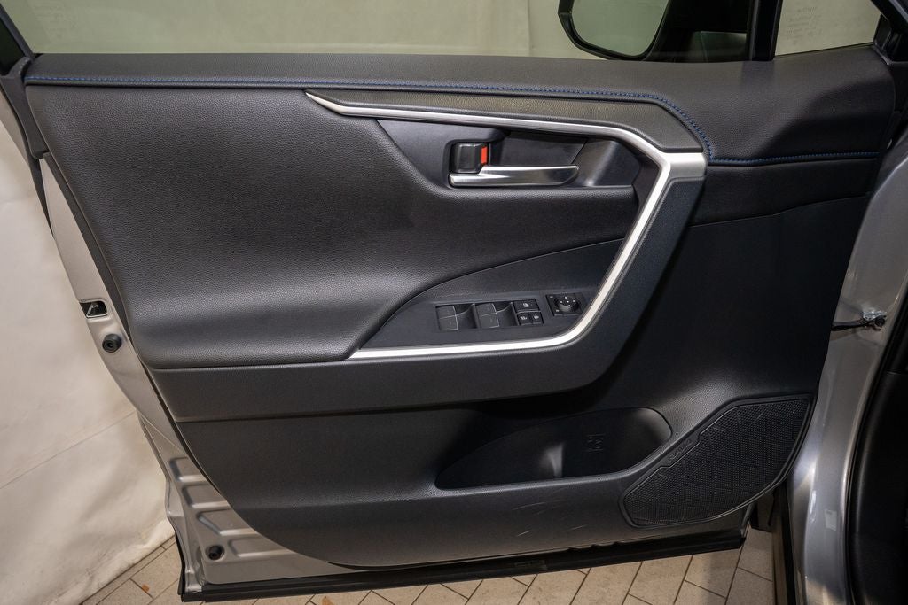 2025 Toyota RAV4 Hybrid XSE