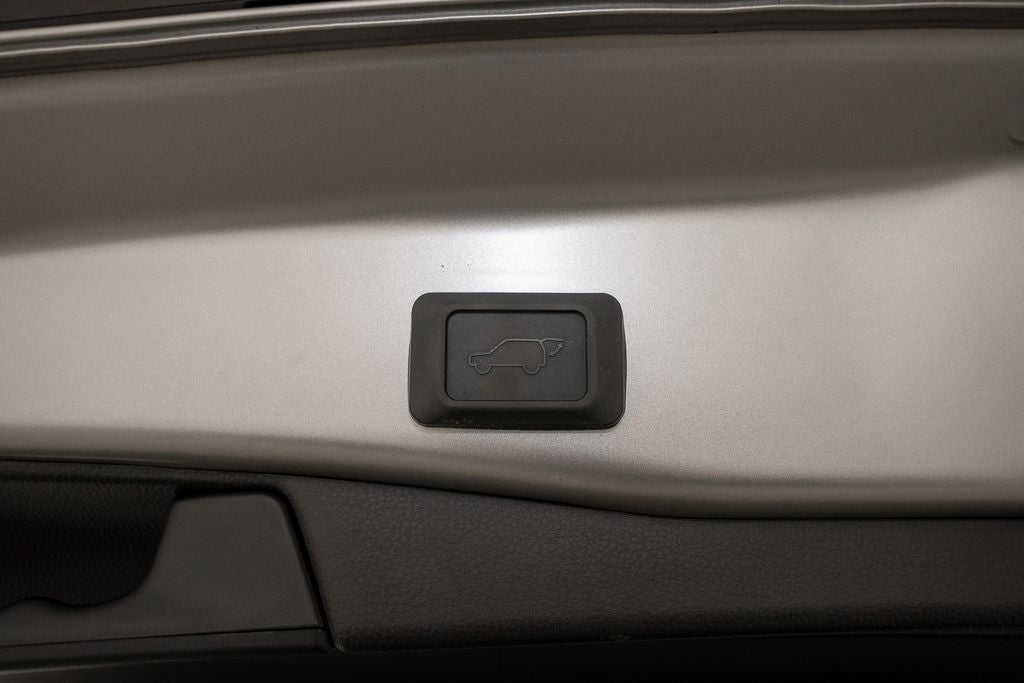 2025 Toyota RAV4 Hybrid XSE