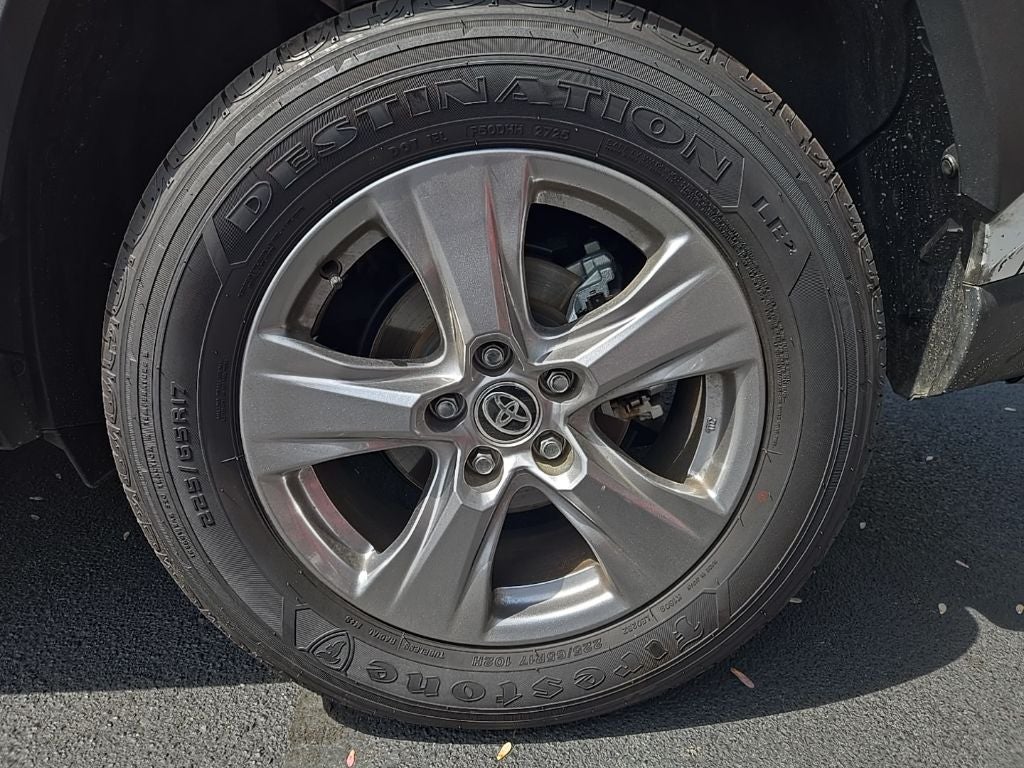 2025 Toyota RAV4 Hybrid LE