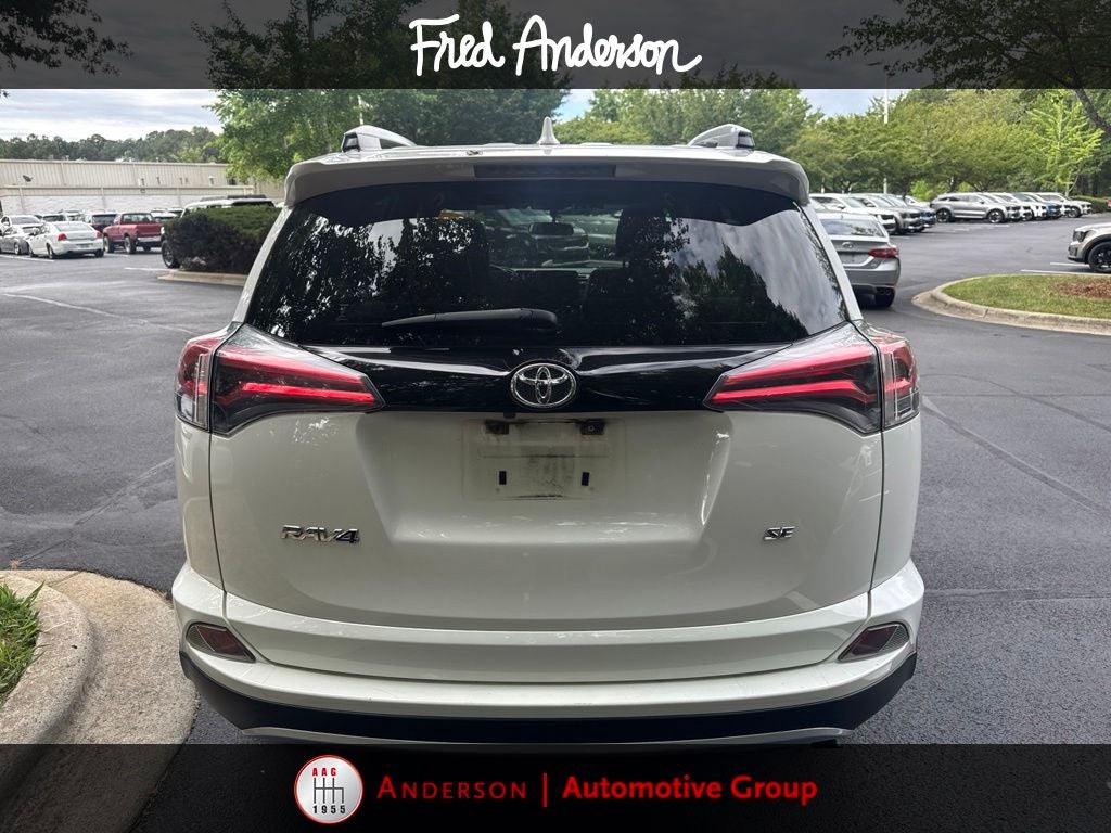 2016 Toyota RAV4 SE