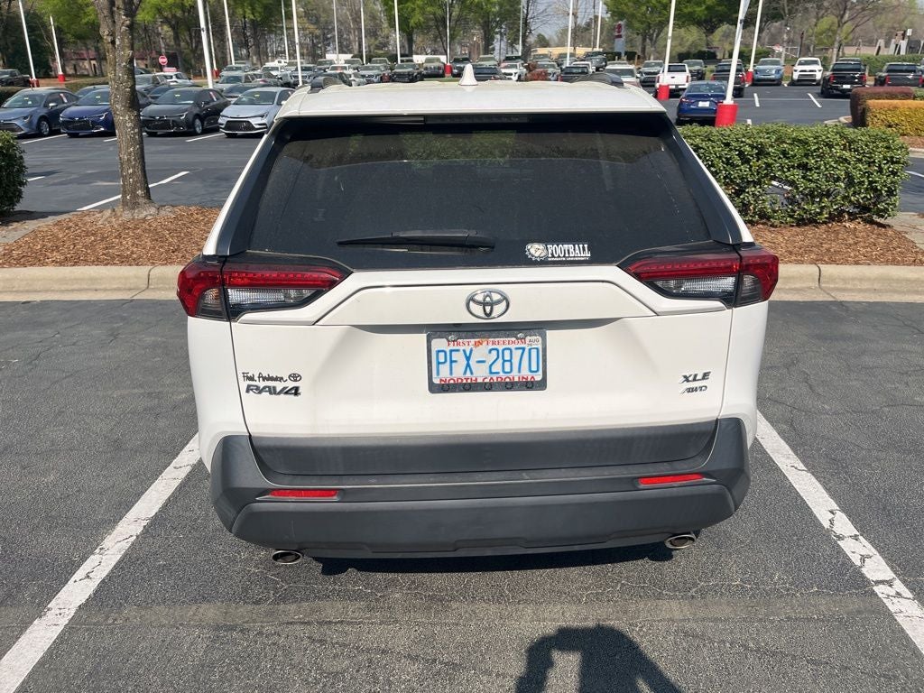 2020 Toyota RAV4 XLE