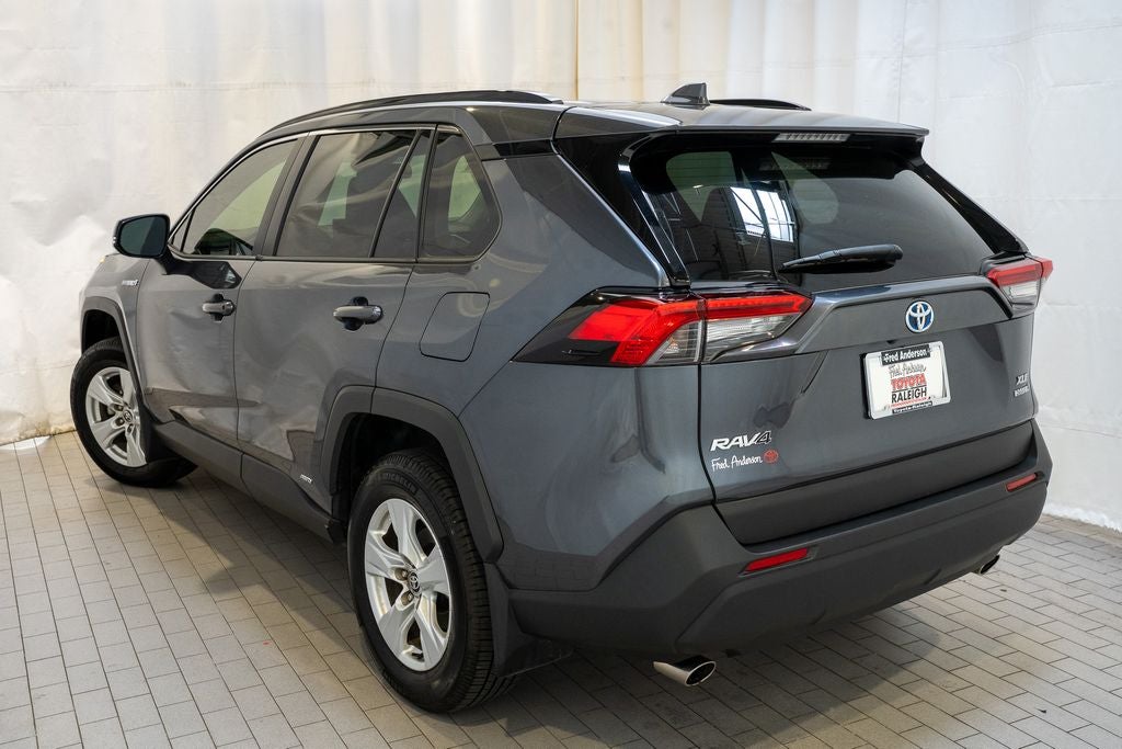 2021 Toyota RAV4 Hybrid XLE