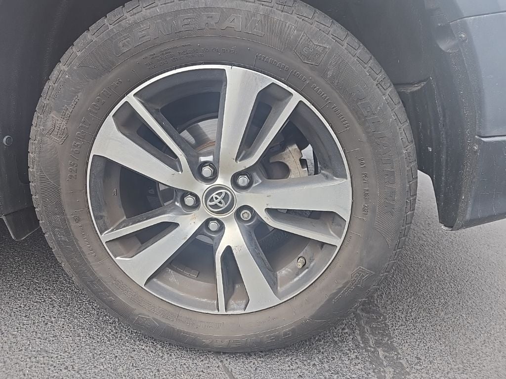 2017 Toyota RAV4 XLE