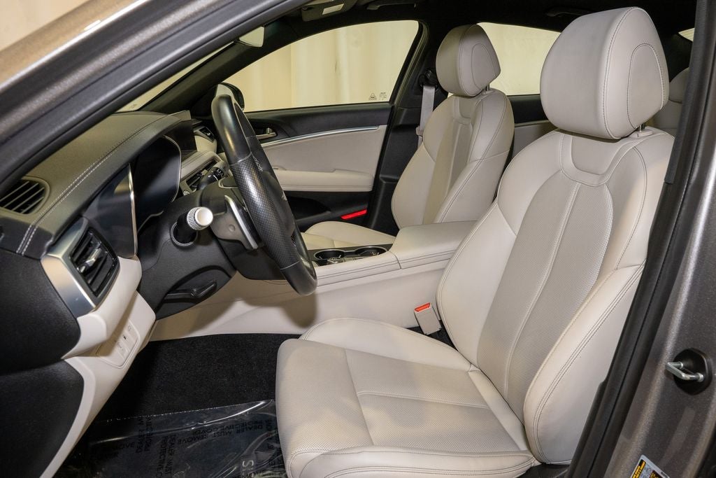 2024 Genesis G70 2.5T