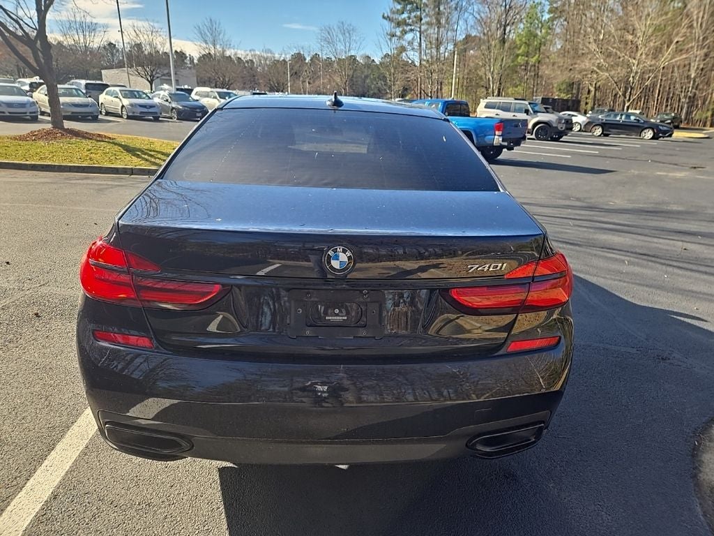 2019 BMW 7 Series 740i
