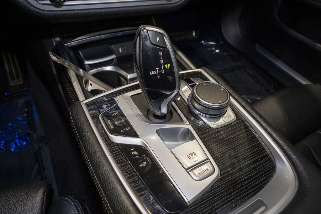 2019 BMW 7 Series 740i