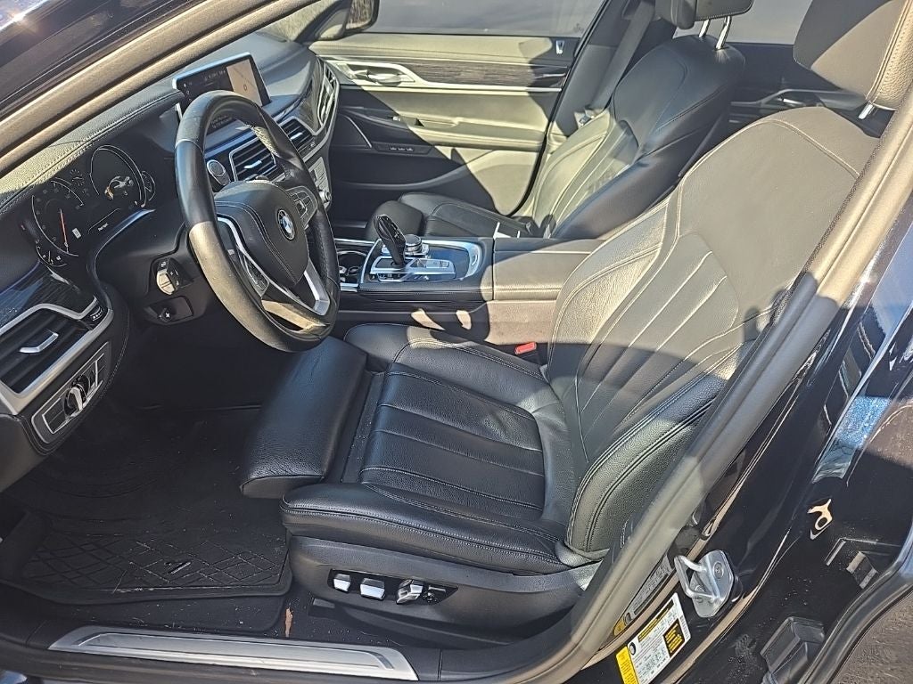 2019 BMW 7 Series 740i